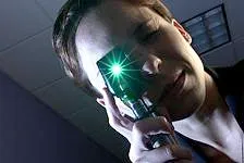 eye doctor with scope